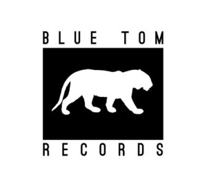 Blue-Tom-Logo-Medium